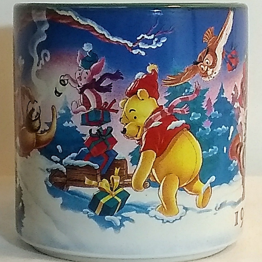 Wnnie The Pooh Christmas Mug